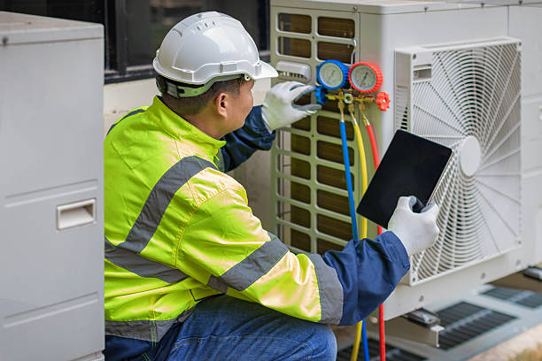 Professional Hvac technician working in Stewartsville, NJ
